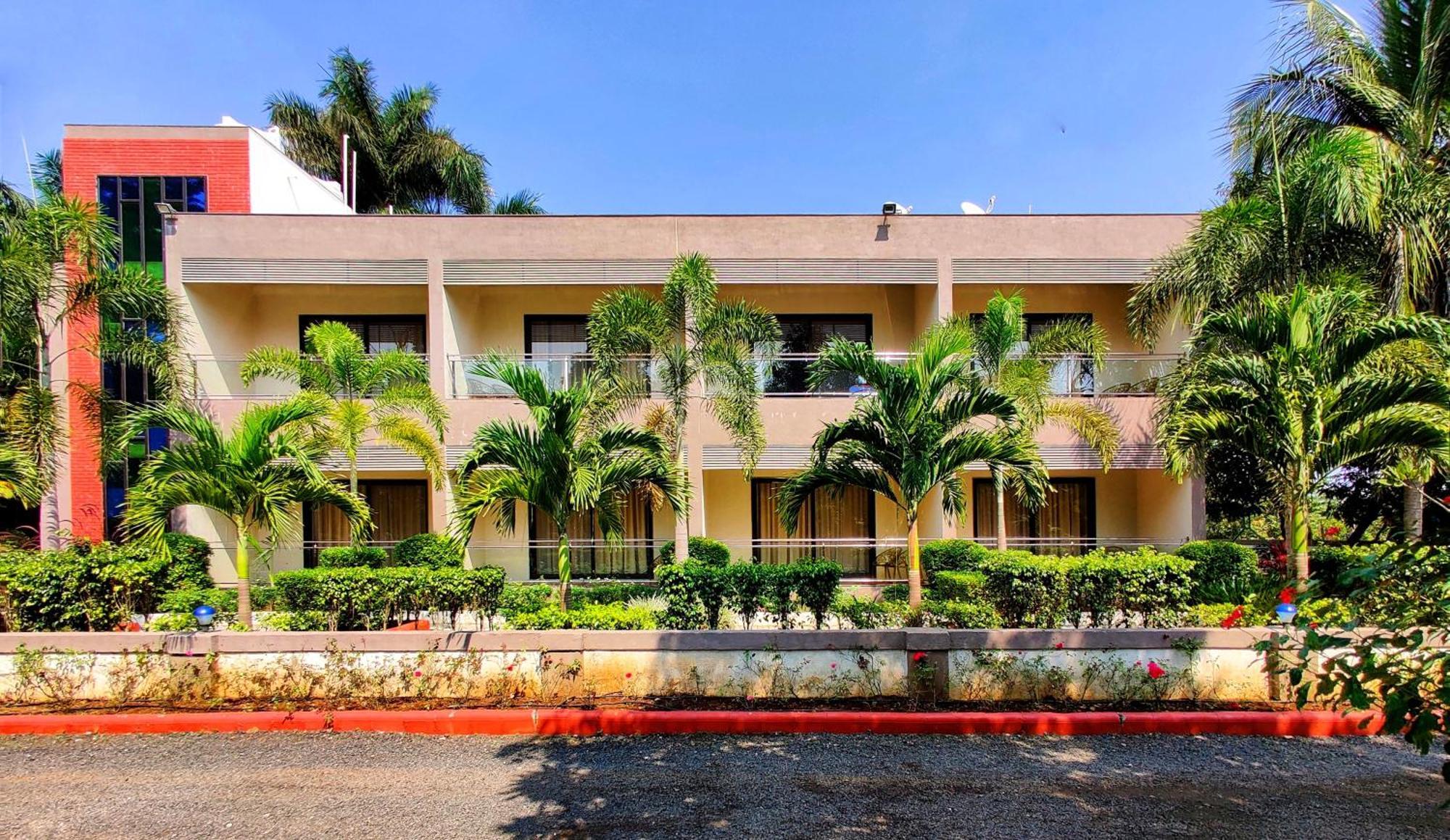 Hotel Anil Farmhouse Gir Jungle Resort Гирский лес Экстерьер фото